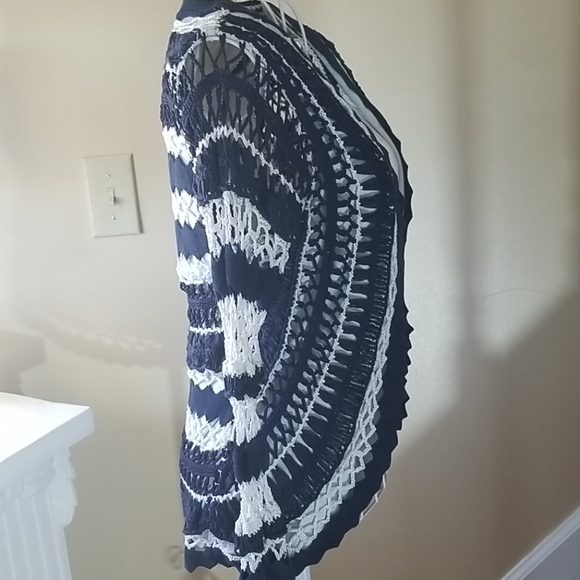 Gorgeous Dolce Cabo sweater duo - Picture 4 of 10